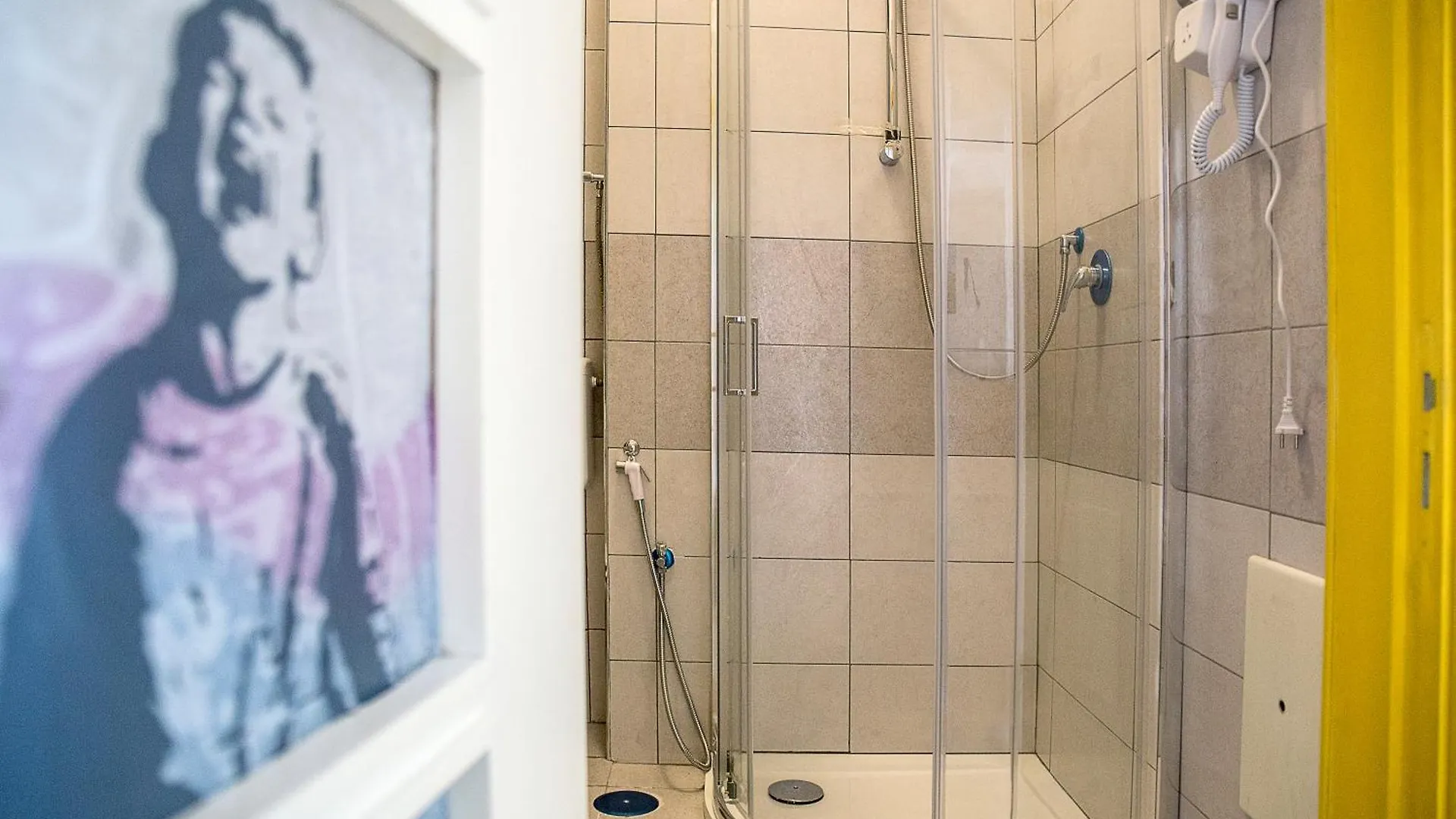 Napoli Connect Guesthouse Italy