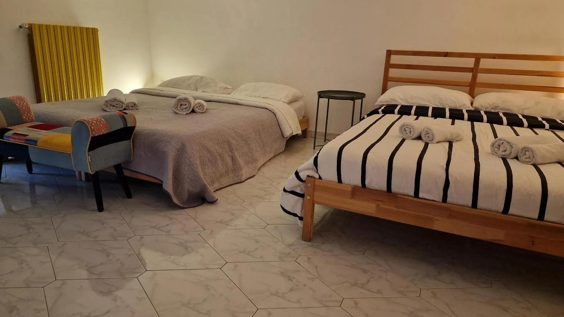 Guest house Napoli Connect Guesthouse