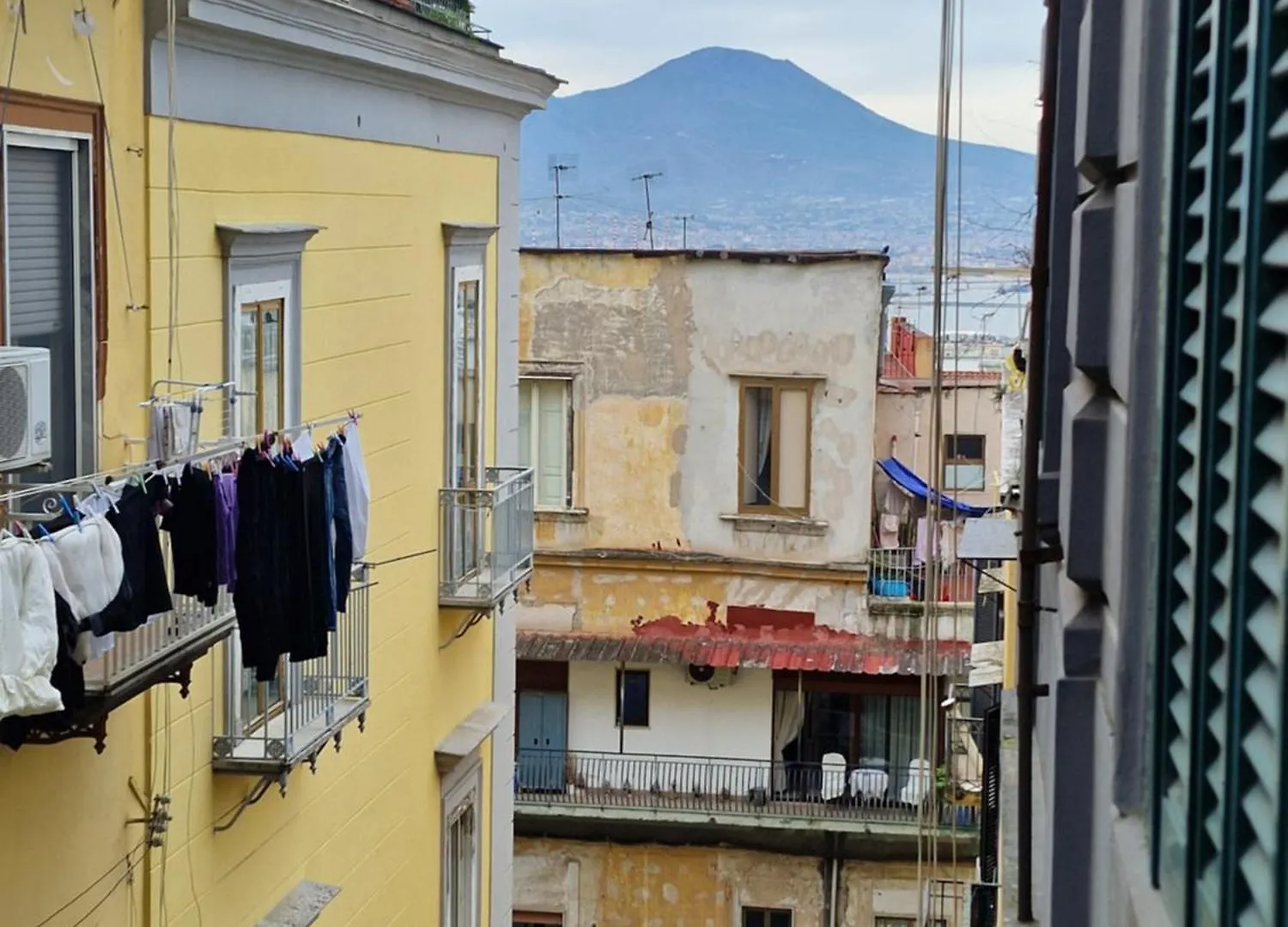 Napoli Connect Guesthouse 0*, Naples Italy